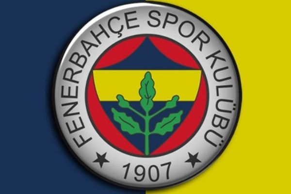 Fenerbahçe'de 3 isim kadro dışı kaldı