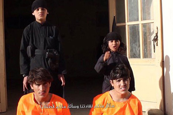 IŞİD, çocukları kullandığı bir infaz videosu paylaştı