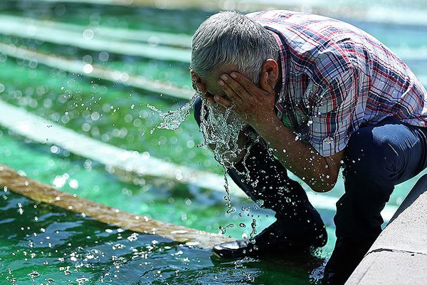 Güneydoğu'da sıcaklık 45 dereceyi buldu