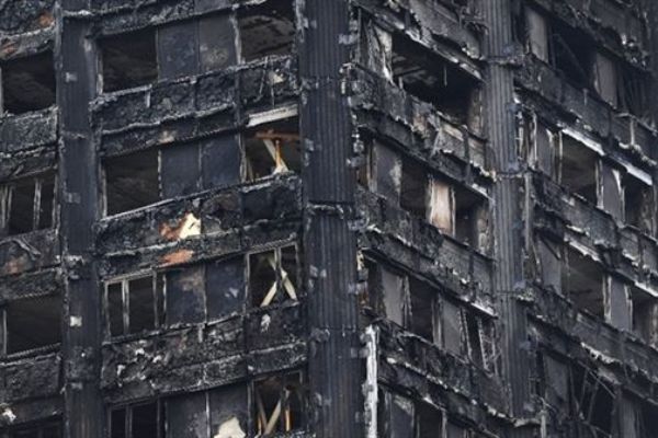 Londra'daki yangında ölenlerin sayısının 80 olduğu tahmin ediliyor