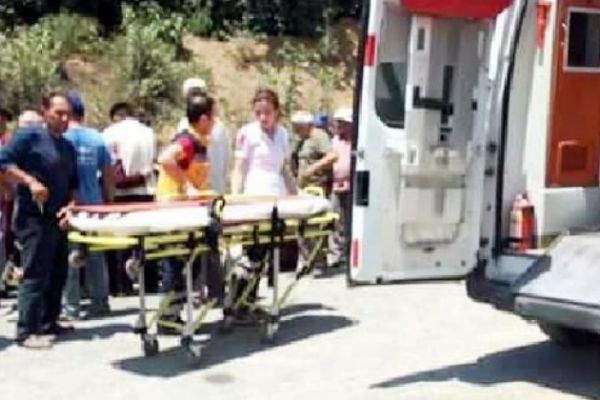 Sakarya'da patpat devrildi: 2 ölü, 6 yaralı