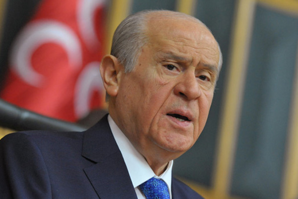 Bahçeli Ozan Arif’i mahkemeye verdi
