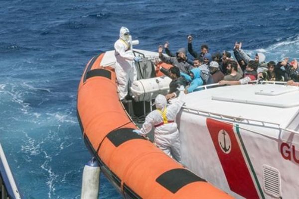 İtalya'dan AB'ye düzensiz göç talebi