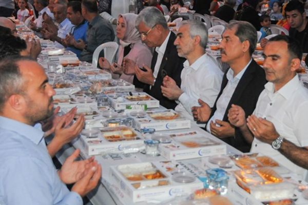 Tüm Kağıthaneliler aynı sofrada buluştu