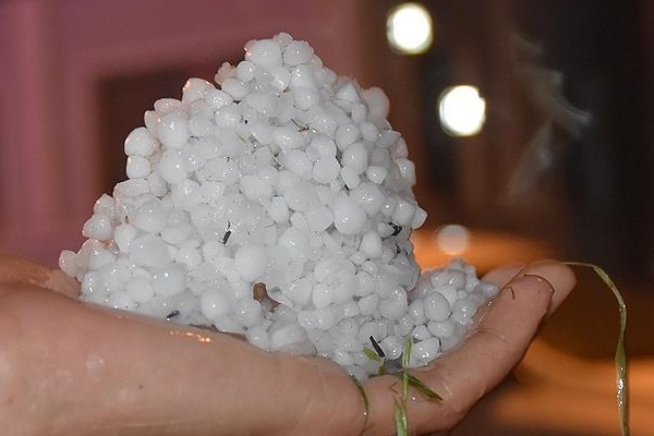 Bir ilimizde dolu sürprizi