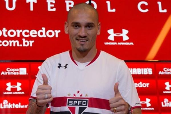 Galatasaray Maicon'u açıkladı