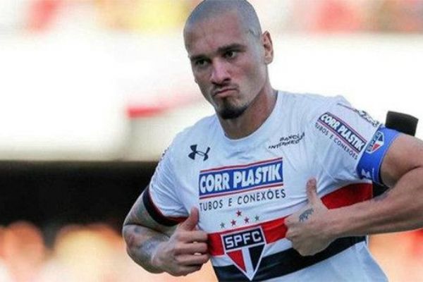 Maicon, Galatasaray için yola çıktı