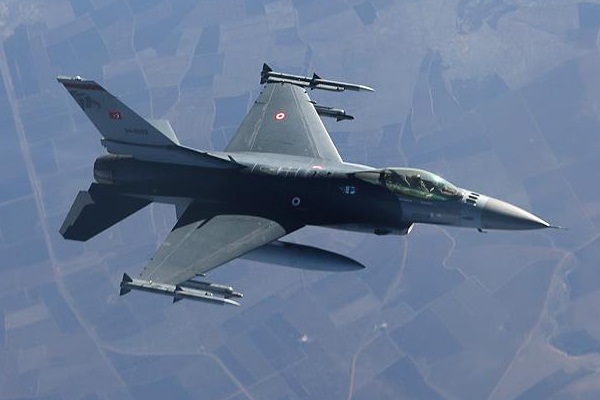 Irak'ın kuzeyine hava harekatı