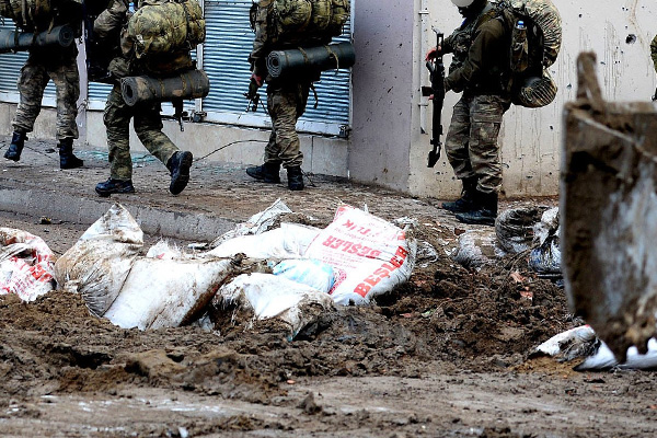 'Hülya Hanım “Vali Bey’in eşi bırakıp gitti” dedirtmedi'