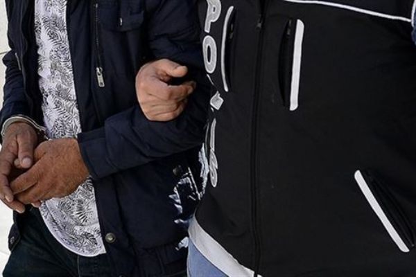 Adana'da 22 FETÖ gözaltısı