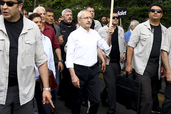 CHP'li vekil Hüseyin Yıldız kalp krizi geçirdi!