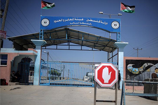 Tedavi olamayan bir Gazzeli daha hayatını kaybetti