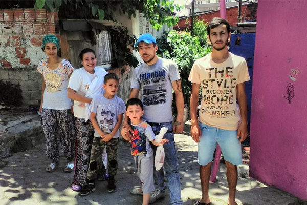 Mahalleyi pireler bastı