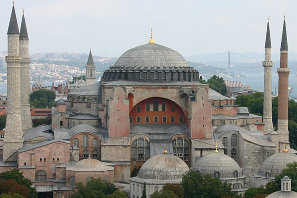 Bardakçı: Ayasofya’nın kullanılması kılıç hakkıdır