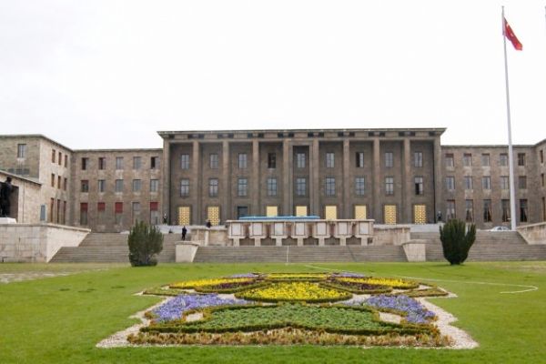 Yeni TBMM için yer aranıyor