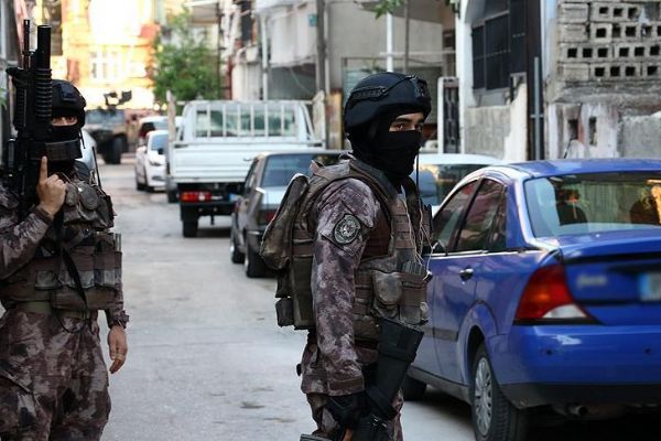 Hatay'da iki PKK'lı yakalandı