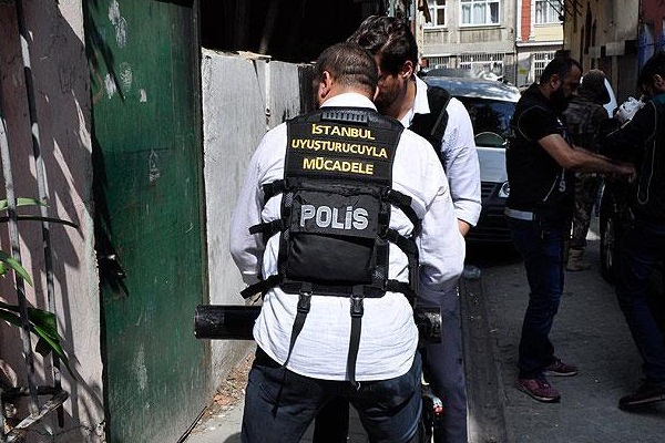 Uyuşturucu tüccarlarına göz açtırılmadı