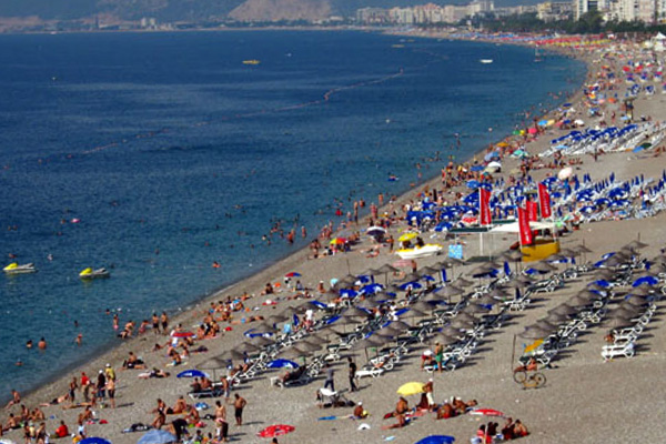 Antalya'da turist sayısı yüzde 103 arttı!