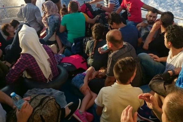 33 göçmen yakalandı