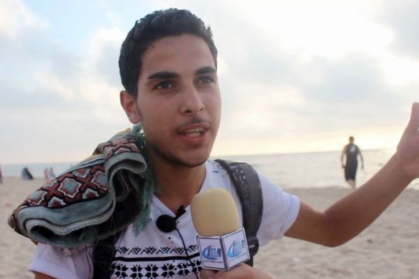 Gazzeliler denize akın etti