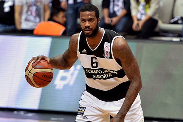 Sözleşmesi 1 yıl uzatıldı