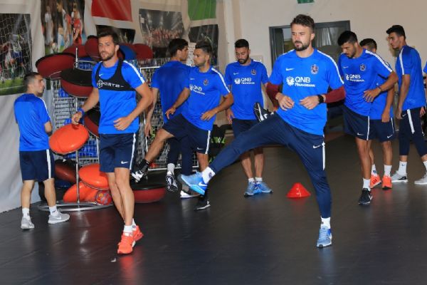 Trabzonspor Macaristan'da ilk antrenmanını yaptı