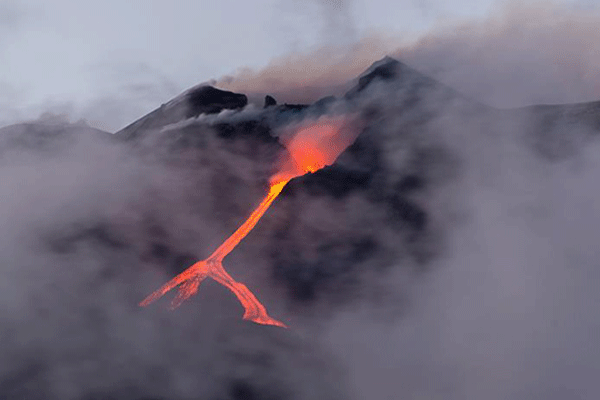 Meksika'da yanardağ patladı
