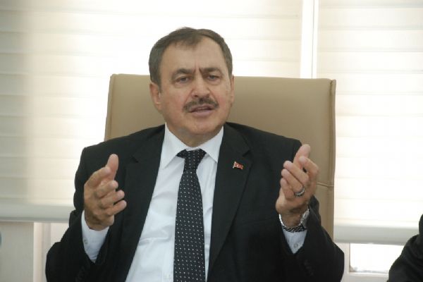Bakan açıkladı: Kontrol altına alınmayan yangın yok