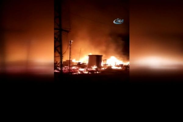 Mülteci kampında yangın: 1 ölü