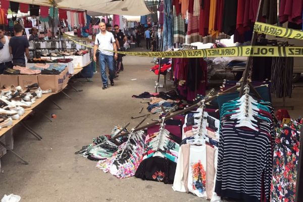 Köfteciyi vurup rastgele ateş açtılar: 4 yaralı