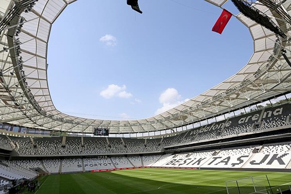 UEFA'dan Vodafone Park'a ziyaret