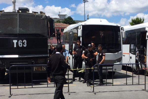 İstanbul Adliyesinde firar girişimi