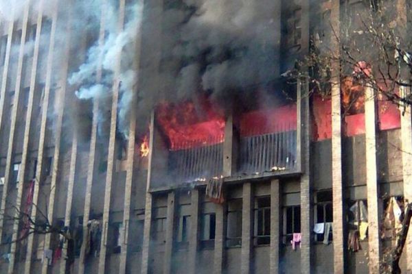 Güney Afrika'da yangın: 7 ölü