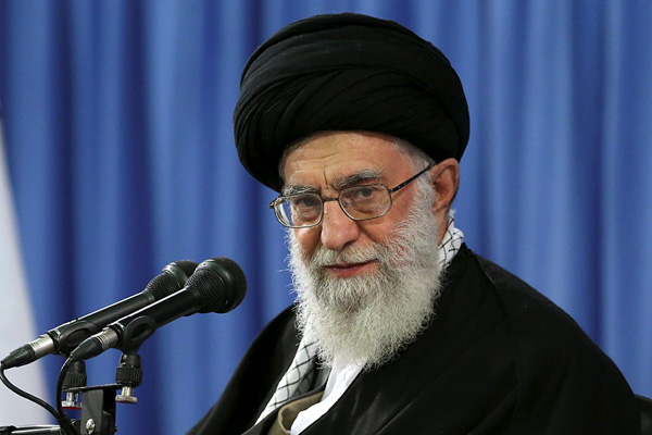 İran liderinden orduya: Düşmana şamarı indirmeliyiz