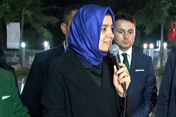 Bakan Kaya: Suriyelileri hedef gösterenlerin zalim rejimden farkı yok