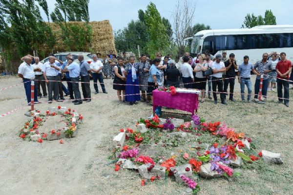 Azerbaycan'da hüzün ve öfke hakim