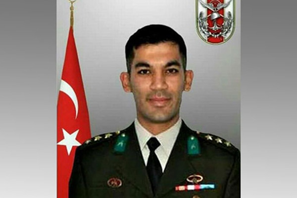 Yüzbaşı Murat Üçöz'ü şehit eden PKK'lılar öldürüldü