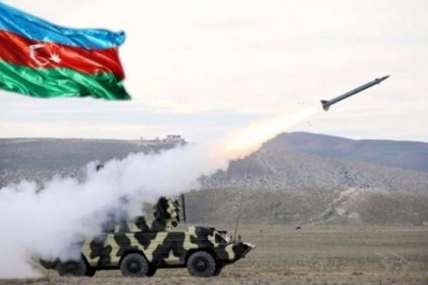 Azerbaycan, Ermenistan'ı vurdu!