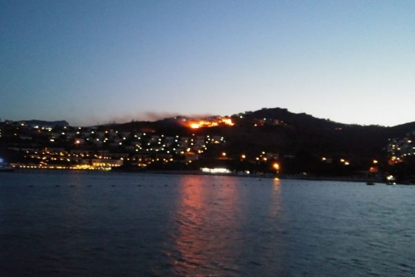 Bodrum'da çıkan yangın söndürüldü