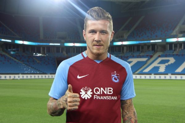 Trabzonspor, Juraj Kucka ile 3 yıllık sözleşme imzaladı