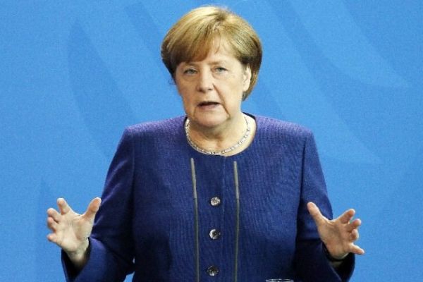 Merkel'den Hamburg olayları ve polis yorumu