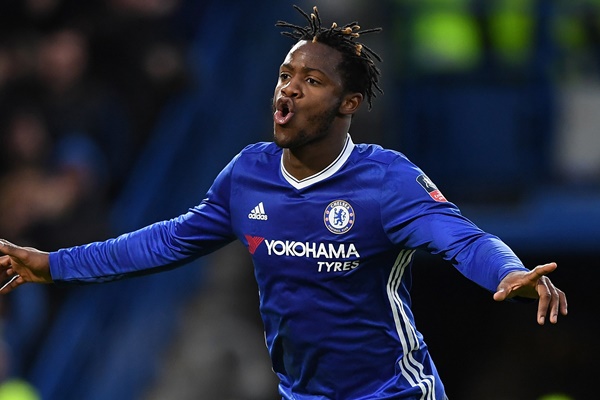 Chelsea'li oyuncu Fenerbahçe'ye sıcak bakıyor