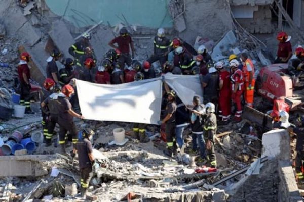 Enkazdan sağ kurtulan olmadı