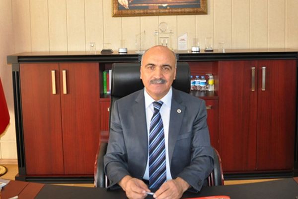 Eski rektör gözaltına alındı