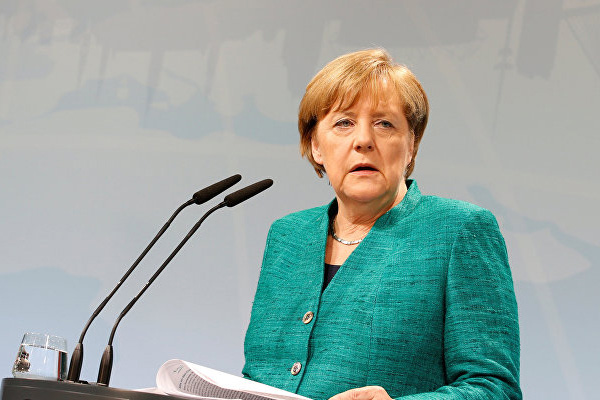 Merkel'den Türkiye açıklaması: Erdoğan ile görüş ayrılıklarımız sürüyor