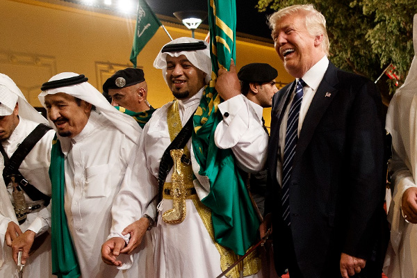 'Katar'a ambargo Riyad'ı zayıflatıyor, Tahran'ı güçlendiriyor'