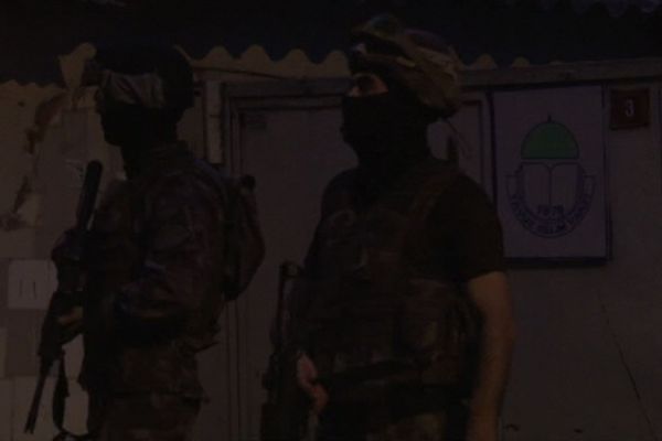 Fatih'te Özel Harekat destekli operasyon