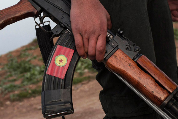 PYD zorunlu askerlik başlattı; gençler Münbiç’i terk ediyor