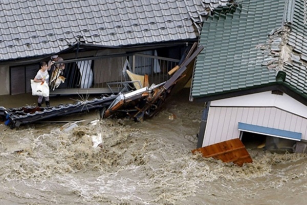 Japonya sulara gömüldü: 21 ölü!