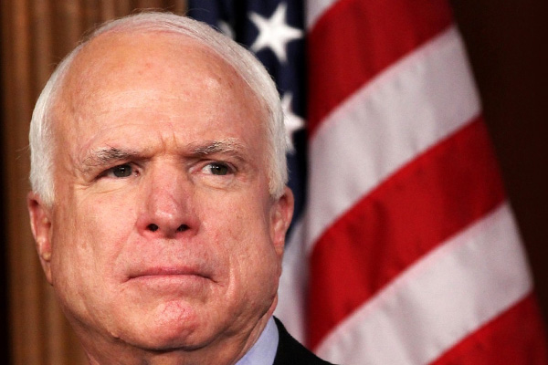 Cumhuriyetçi senatör McCain: Afganistan'da kaybediyoruz